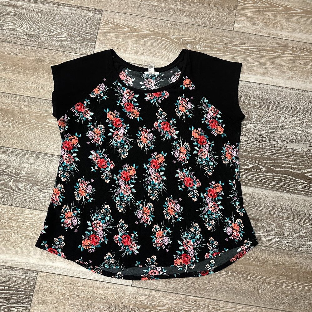 Just Be ... Sz 3X Fabulous Black Floral Tee T-Shirt Short Sleeve Knit Top